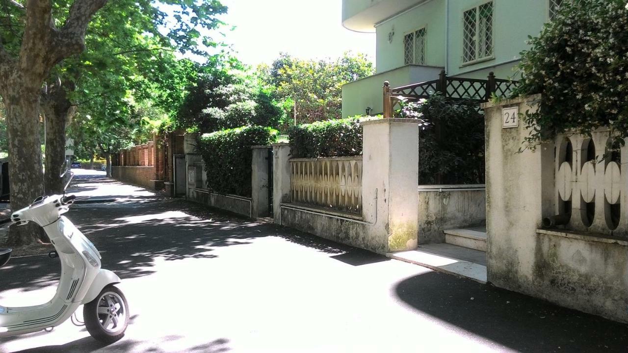 Brezza Di Mare Apartment Lido di Ostia Ngoại thất bức ảnh