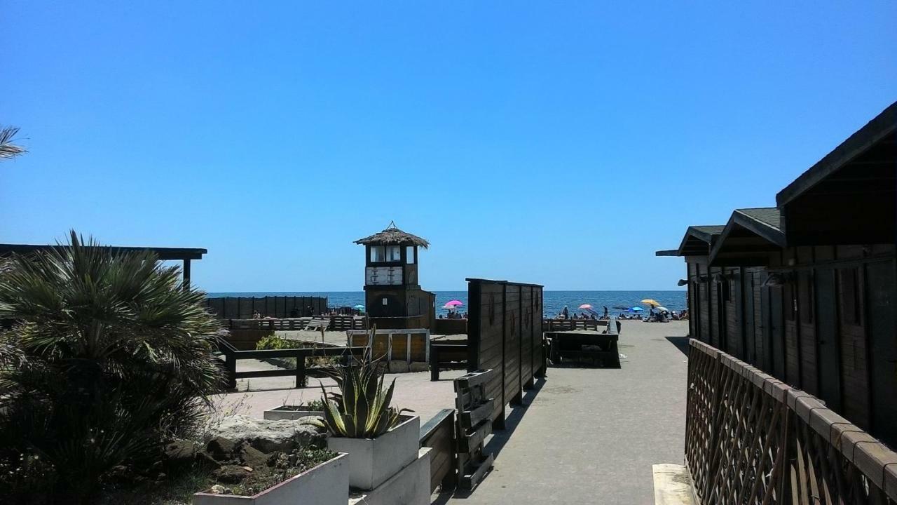 Brezza Di Mare Apartment Lido di Ostia Ngoại thất bức ảnh